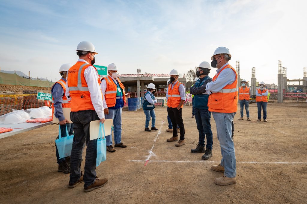 Delegación del Banco Mundial visita obras de ampliación del Metropolitano