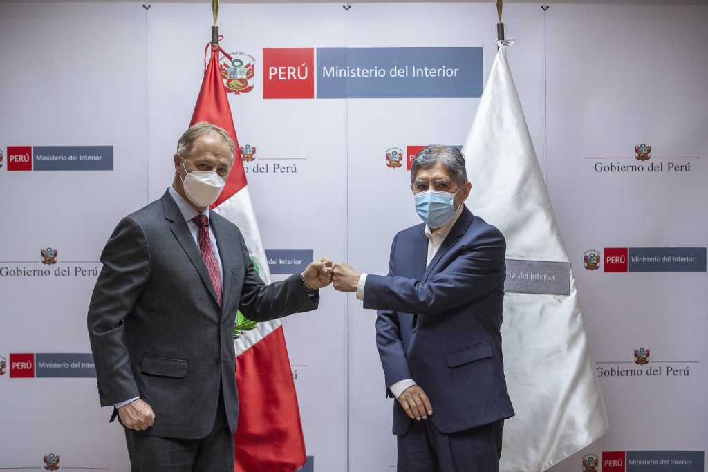 Alcalde de Lima y ministro del Interior coordinan acciones para reforzar patrullaje y seguridad