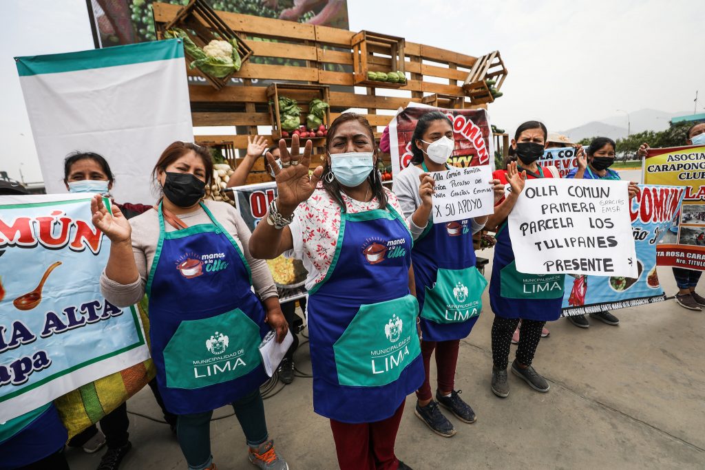 Comerciantes del Gran Mercado Mayorista elaboraron la canasta de alimentos más grande de la capital