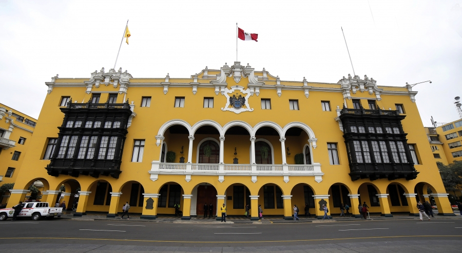 Aniversario de Lima: MML dispone el embanderamiento del Centro Histórico