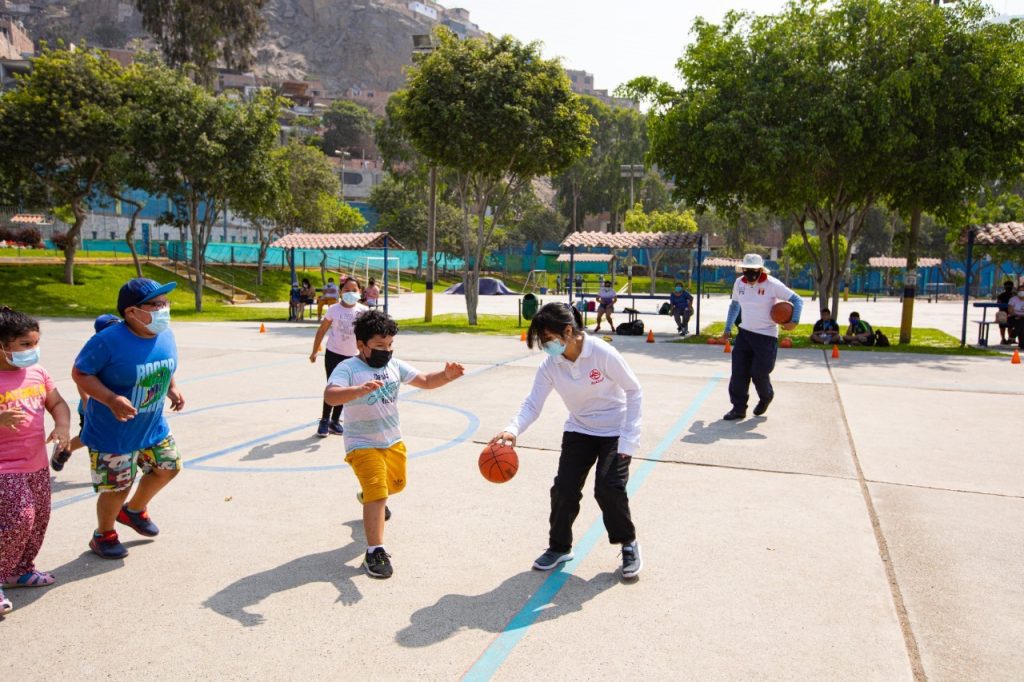 Continúan las escuelas de verano en los clubes zonales de Lima