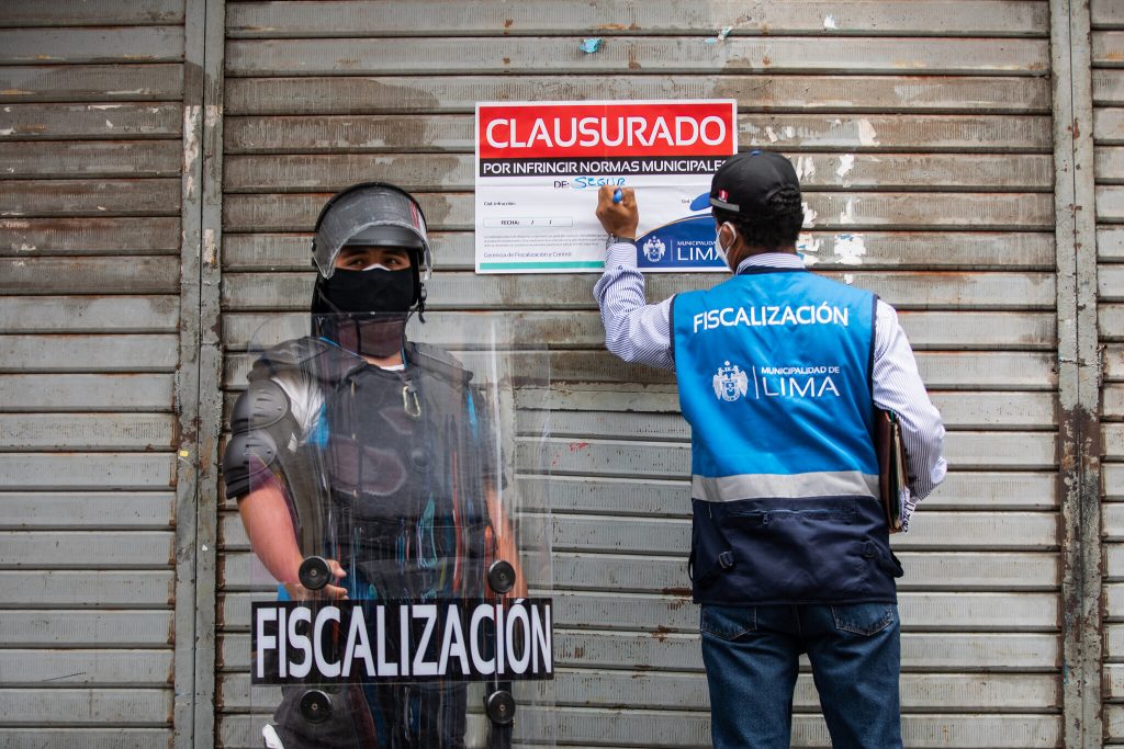 Mesa Redonda: Municipalidad de Lima clausura galería y stands que no cumplían con las medidas de seguridad