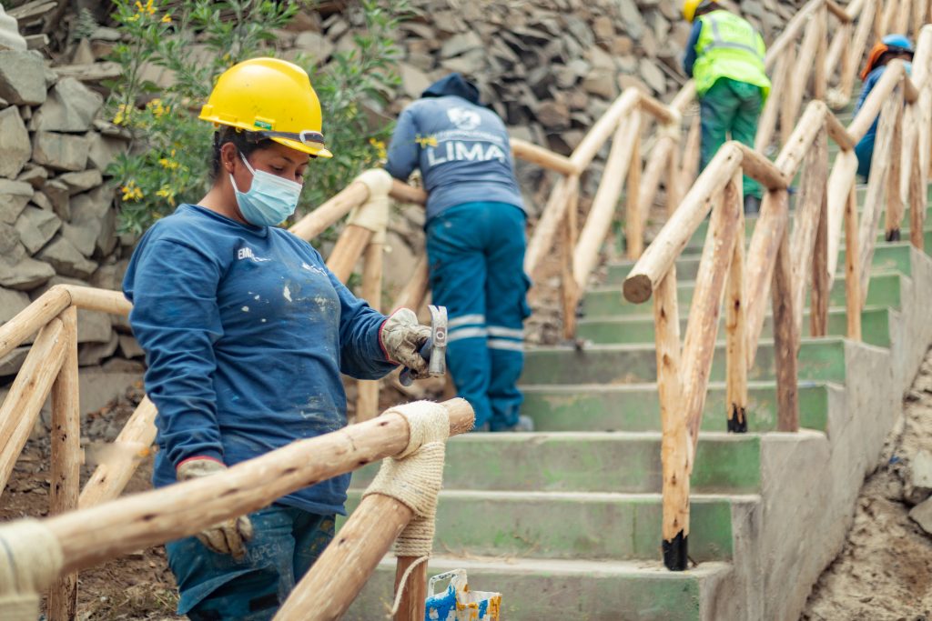 Municipalidad de Lima realizó el mantenimiento de 341 escaleras en zonas vulnerables de la capital