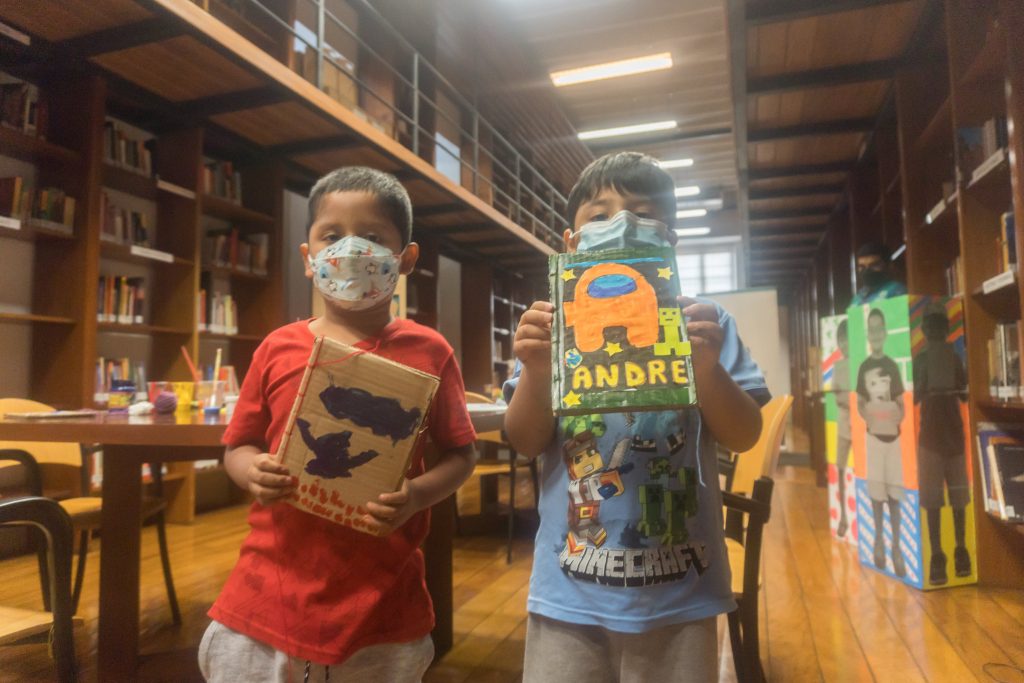 Lima Lee: participa en las actividades virtuales por el II Festival del Libro Cartonero
