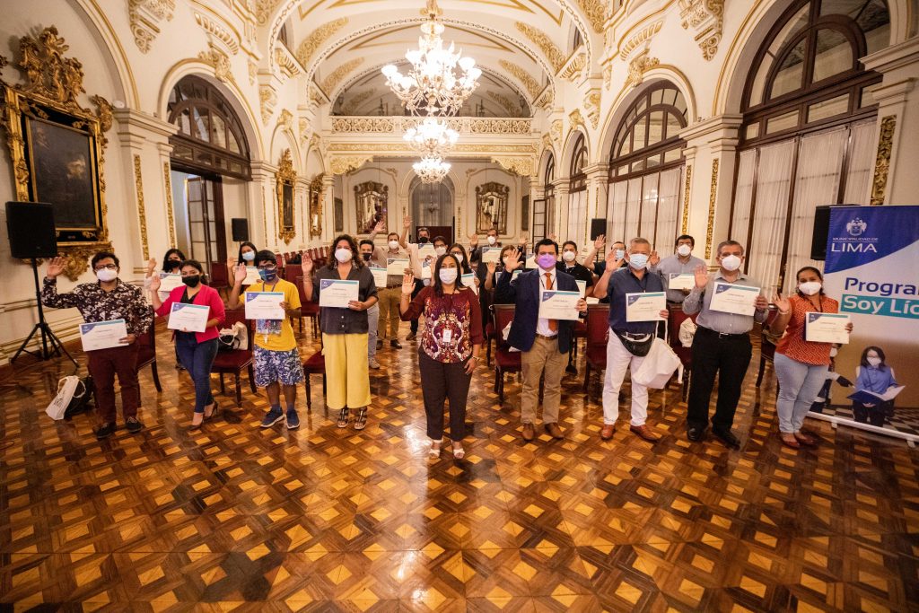 Municipalidad de Lima capacitó a 24 funcionarios en oratoria y liderazgo