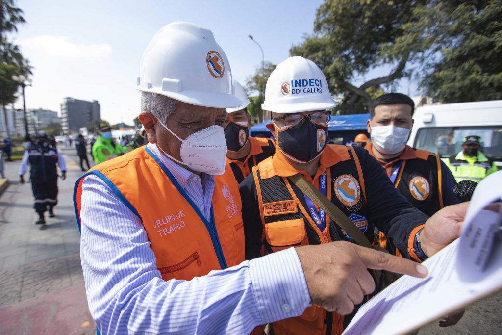 Alcalde Miguel Romero Sotelo evaluó capacidad de respuesta de la Municipalidad de Lima durante simulacro de sismo de 8.8 Mw