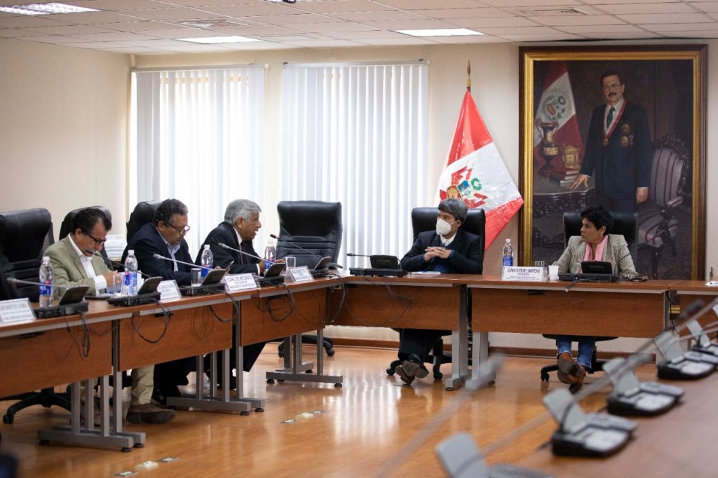 Alcalde de Lima propone conformación de cinco Limas en vez de 42 distritos existentes