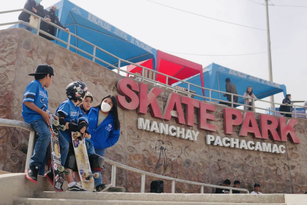 Municipalidad de Lima premió a jóvenes aficionados al Skateboard y BMX que participaron en campeonato Pacha-Board 