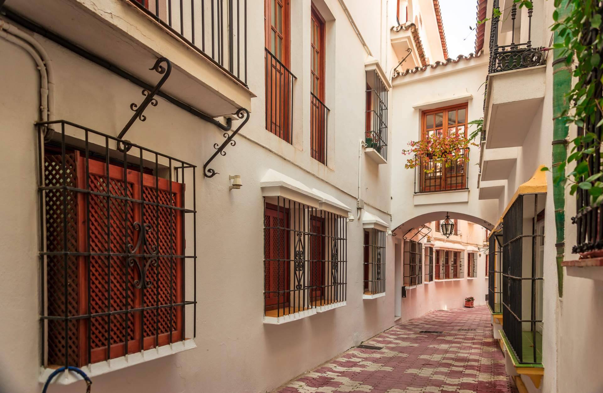Los beneficios que ofrece la inmobiliaria Marbella con sus casas ubicadas en la Costa del Sol