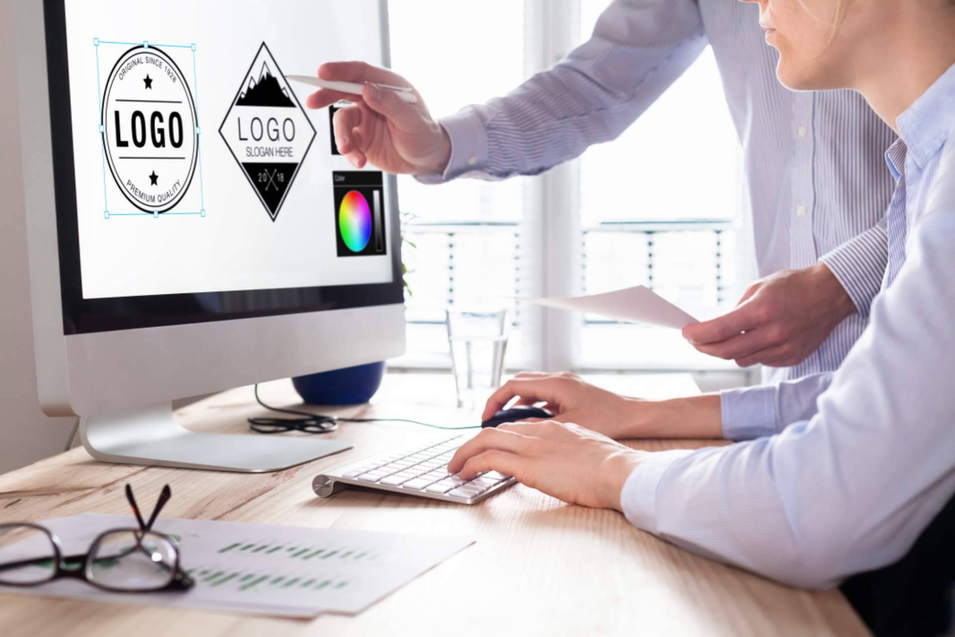 AIFINDY proporciona herramientas de inteligencia artificial para el diseño de logos