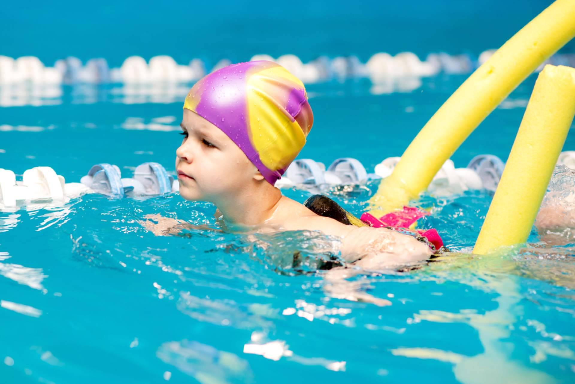 Los artículos de natación para niños de Lima Fashion Kids permiten sumergirse en la diversión del verano